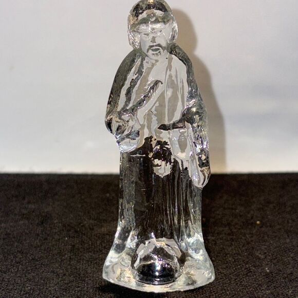 Glass Nativity Figurine Set - Picture 7 of 9